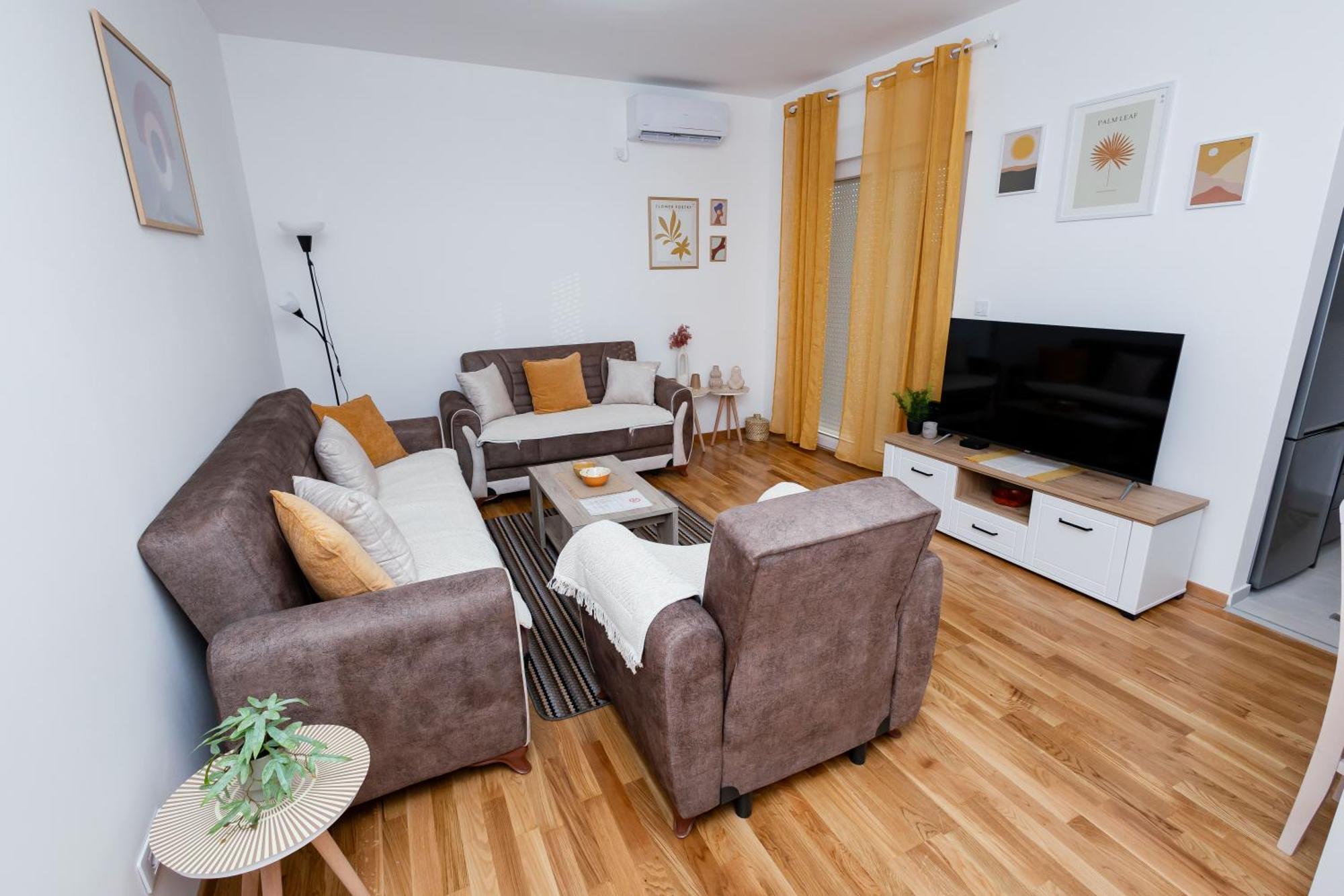 Elegant Escape Podgorica Apartment Exterior photo
